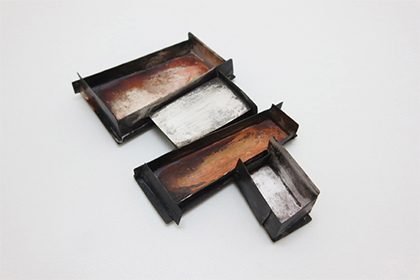 Four window / Brooch